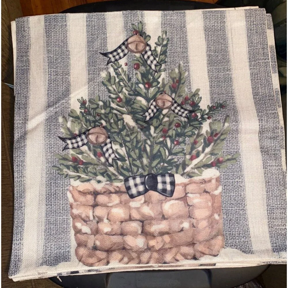 Set of 4 Christmas Pillow Throw Covers Zipper Farmhouse Tree Snowman Mittens